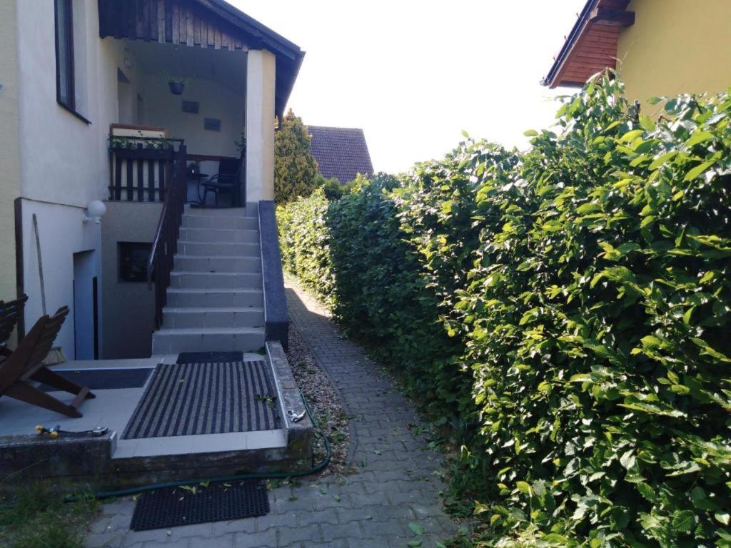 Ubytovani V Soukromi Libice Nad Cidlinou Bagian luar foto